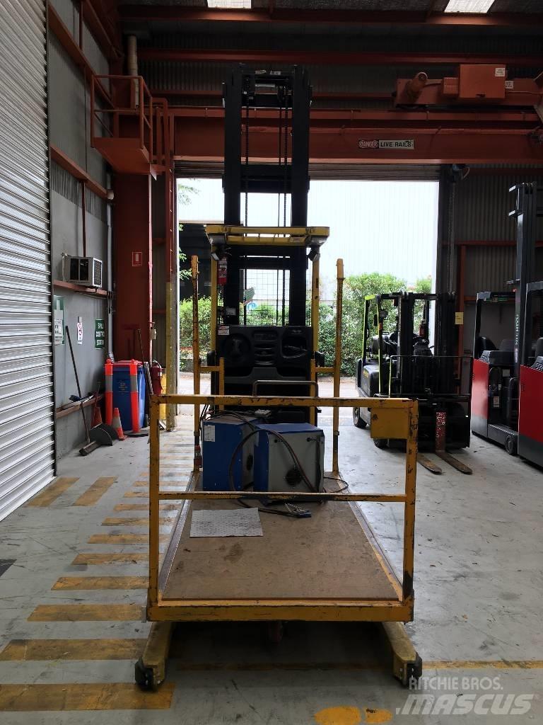 Hyster R30XMF3 Yüksek seviye siparis toplayici
