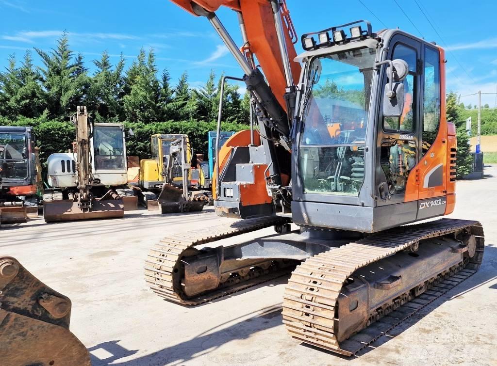 Doosan DX 140 LCR-5 Paletli ekskavatörler