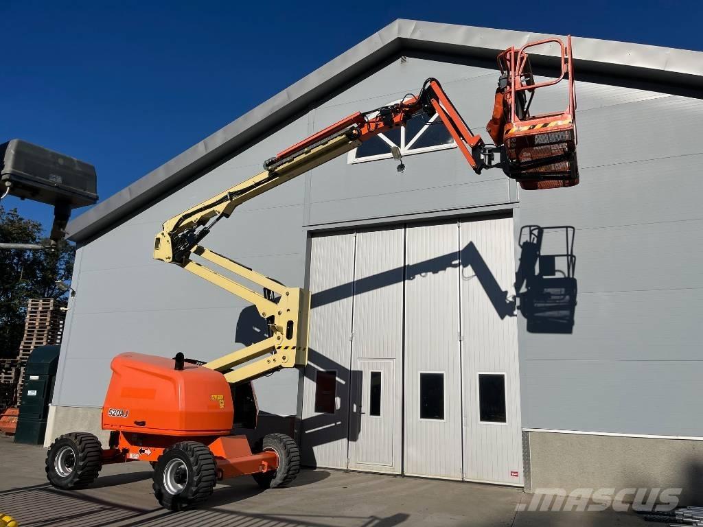JLG 520 AJ Körüklü personel platformları