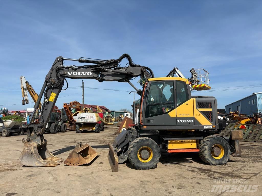 Volvo EW 150E Lastik tekerli ekskavatörler