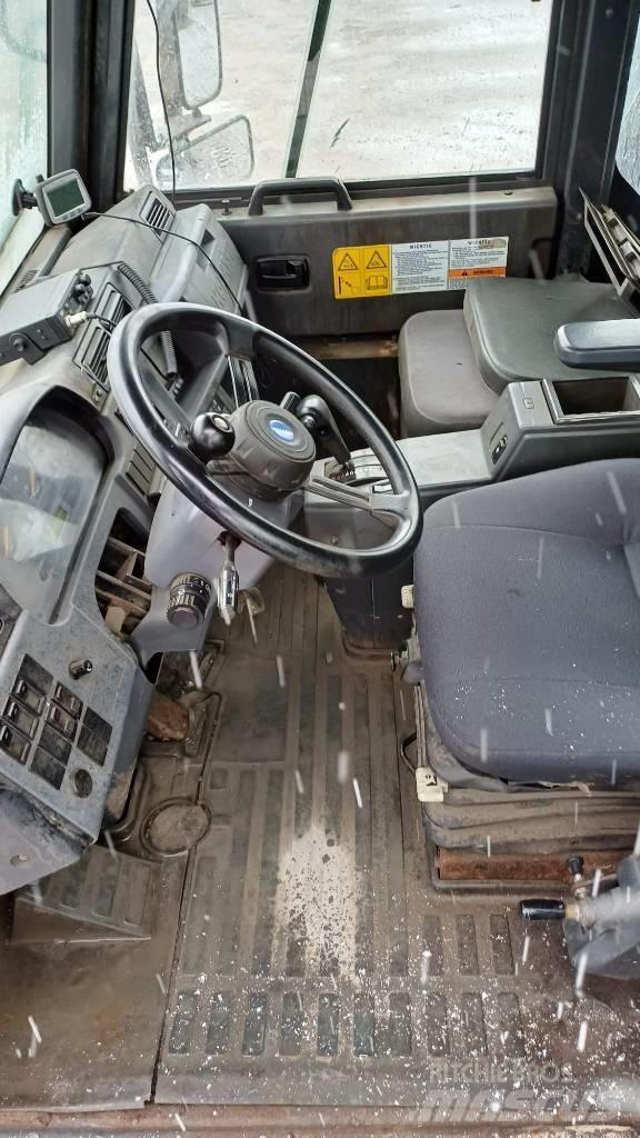 Komatsu HM 300-2 Belden kirma kaya kamyonu