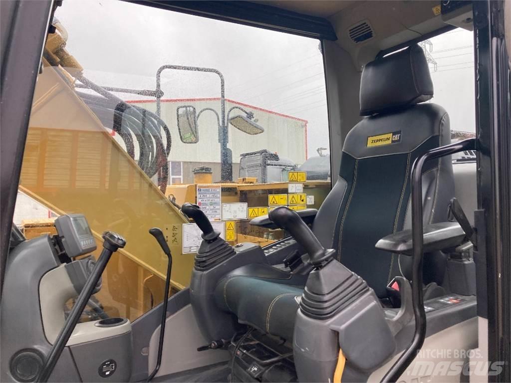 CAT 311 F L RR Lastik tekerli ekskavatörler