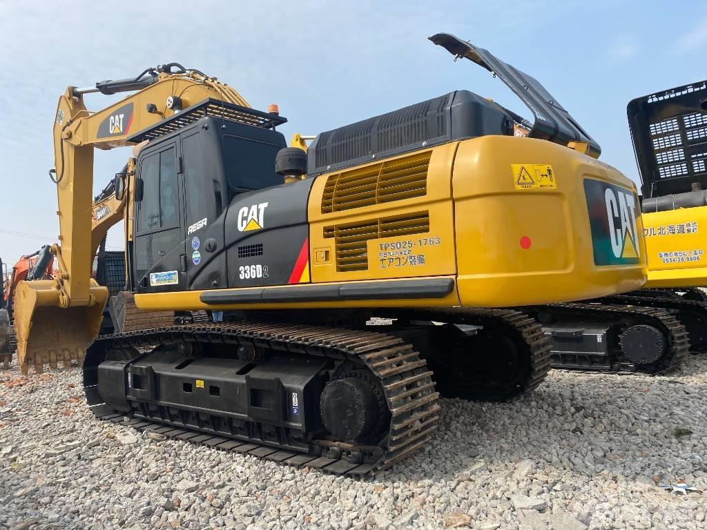 CAT 336D2 Paletli ekskavatörler