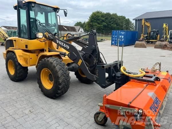 Volvo L 30 G Tekerlekli yükleyiciler