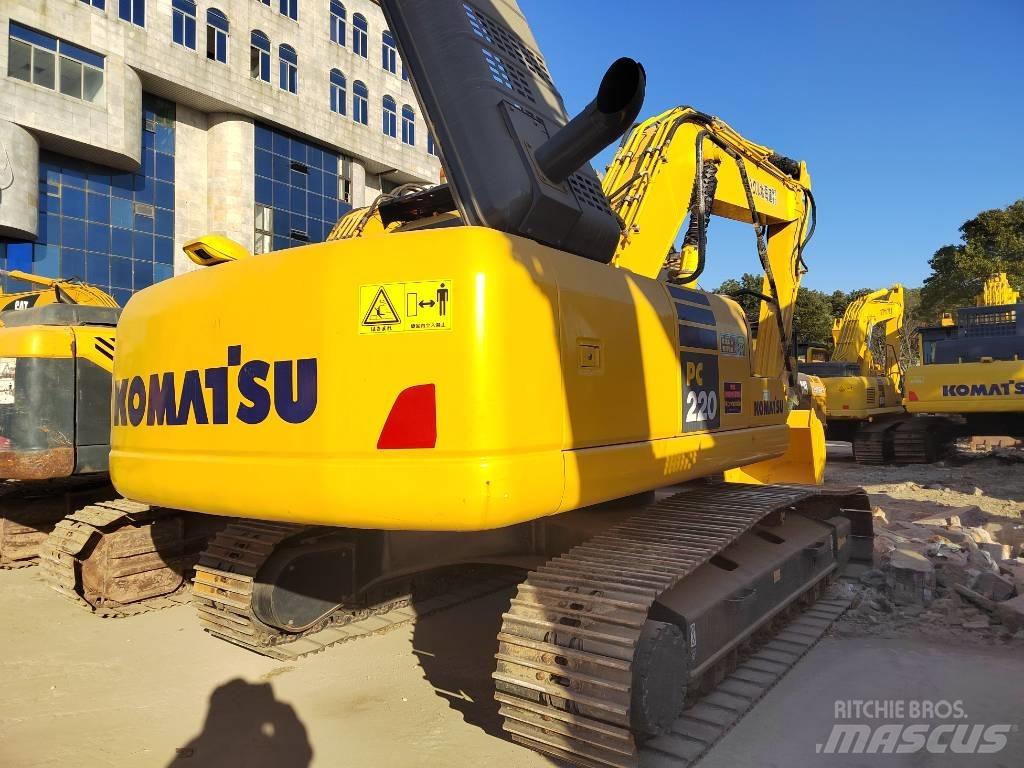 Komatsu PC220-7 Paletli ekskavatörler