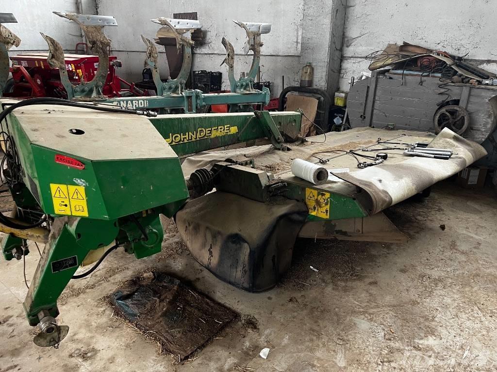 John Deere CC0324 Diskli çayir biçme makinasi