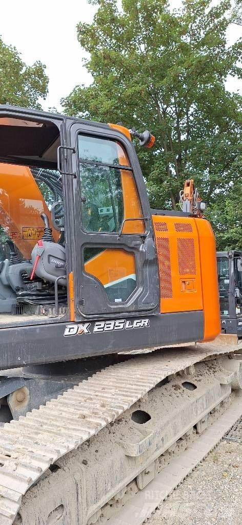 Doosan DX 235 LCR-7 Paletli ekskavatörler