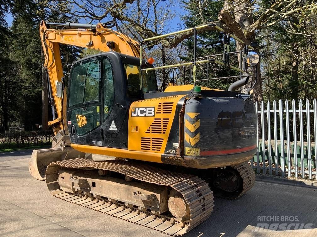 JCB JS 130 LC Paletli ekskavatörler