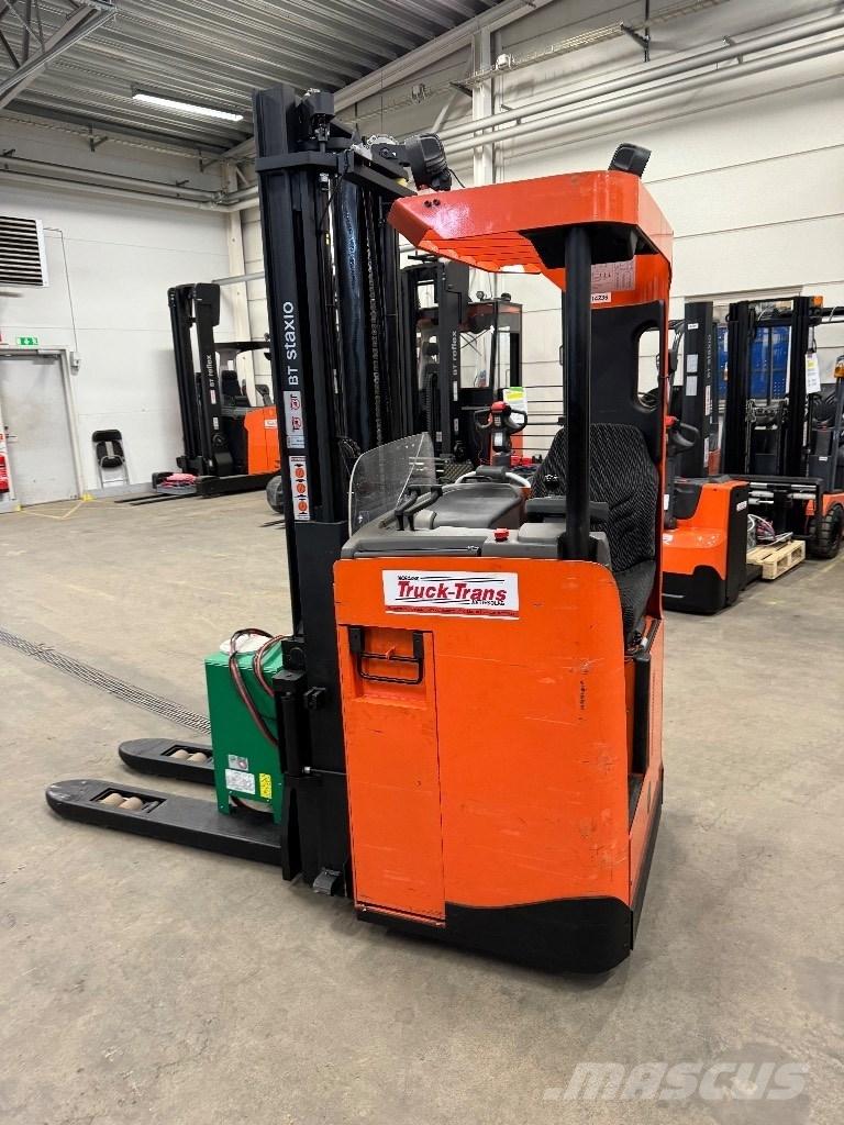 Toyota SRE135L Akülü depo ekipmanları