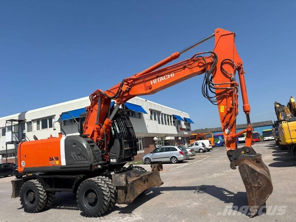 Hitachi ZX 170 W-3 Lastik tekerli ekskavatörler
