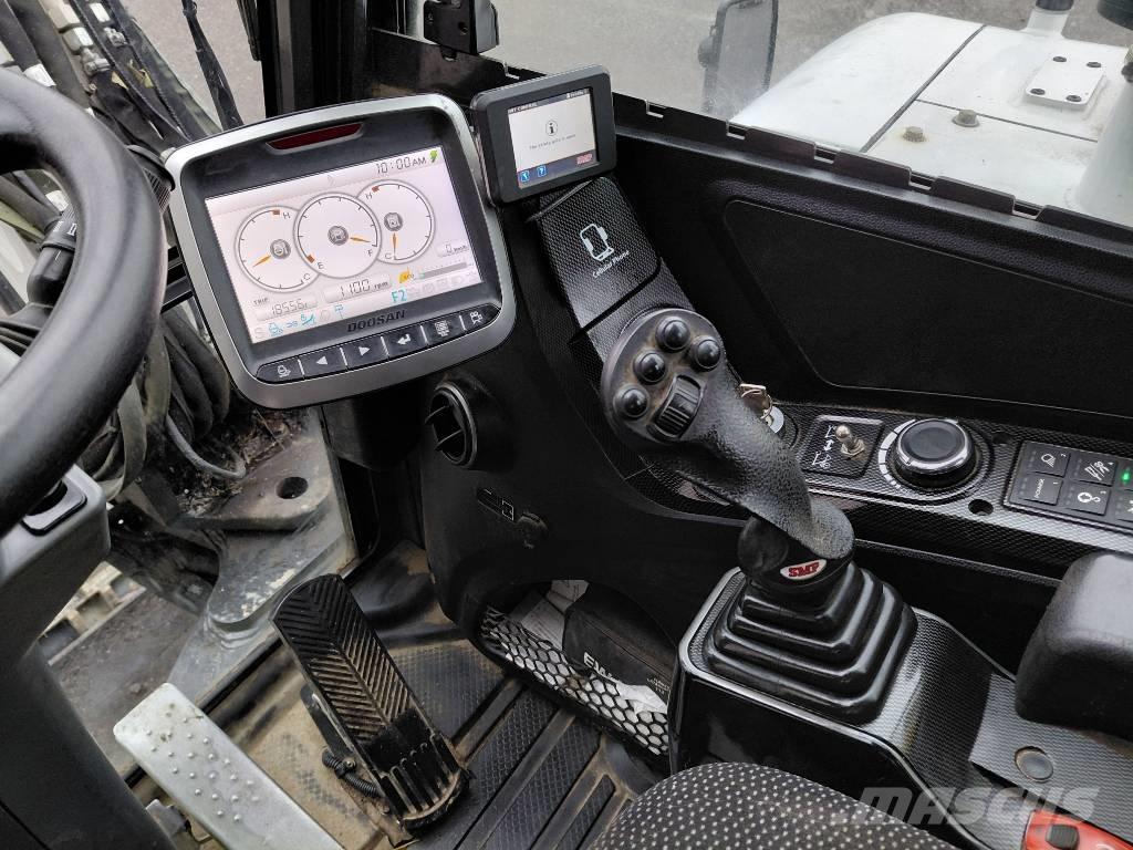 Bobcat E 57 W Lastik tekerli ekskavatörler