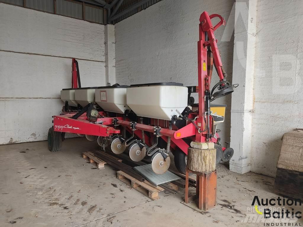 Challenger 9100 Hassas ekim makinalari