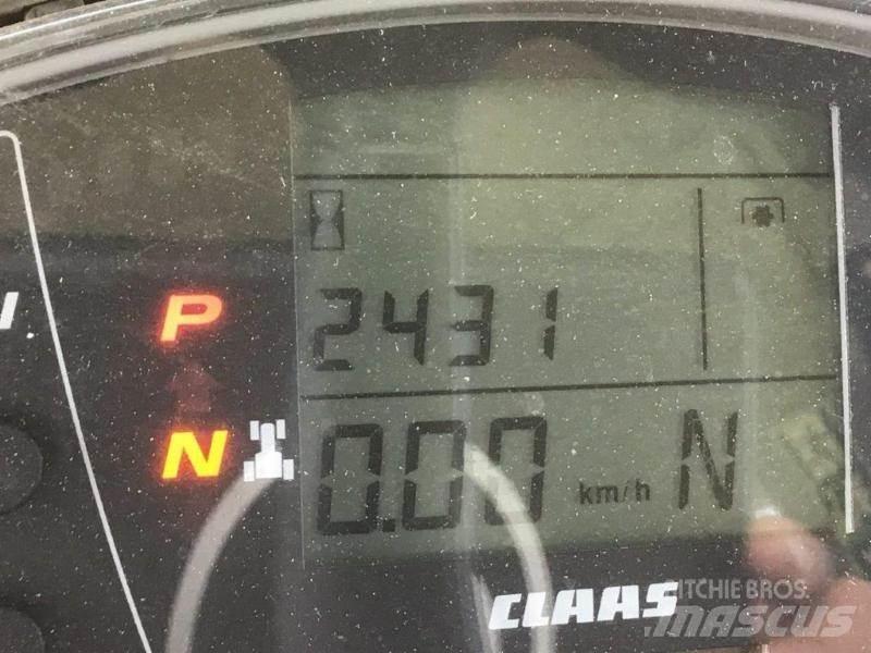 CLAAS AXION 870 Traktörler