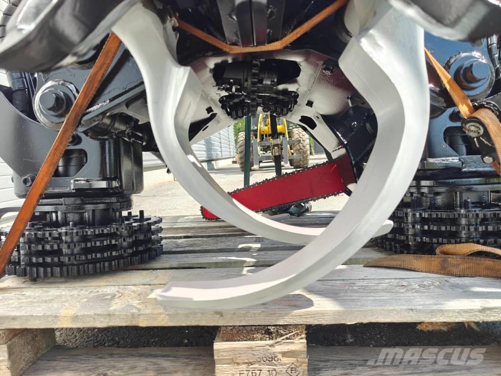 Komatsu C 93 Agaç kesme robotlari