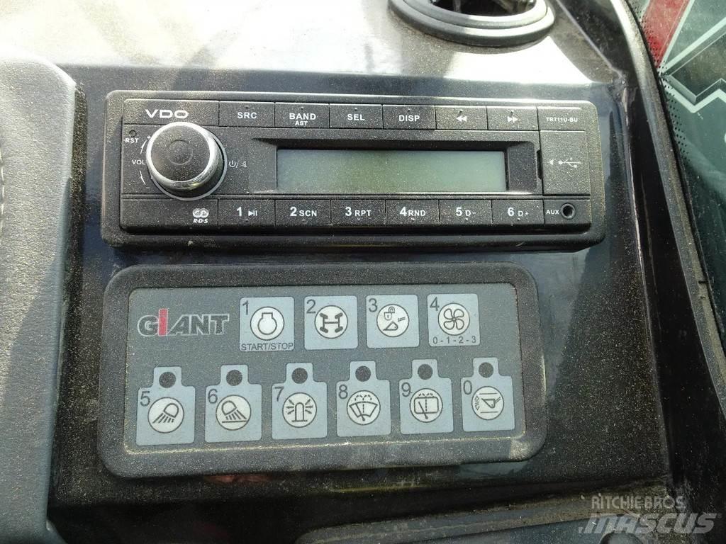 GiANT 4548 Tendo Teleskopik yükleyiciler