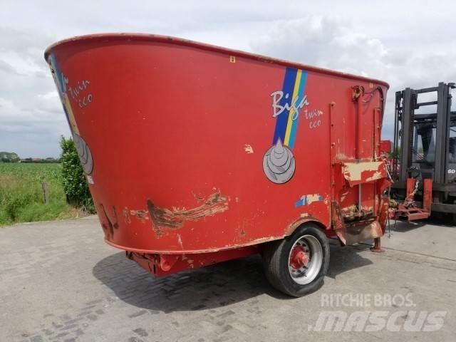 Peecon 17M³ Mikser besleyiciler