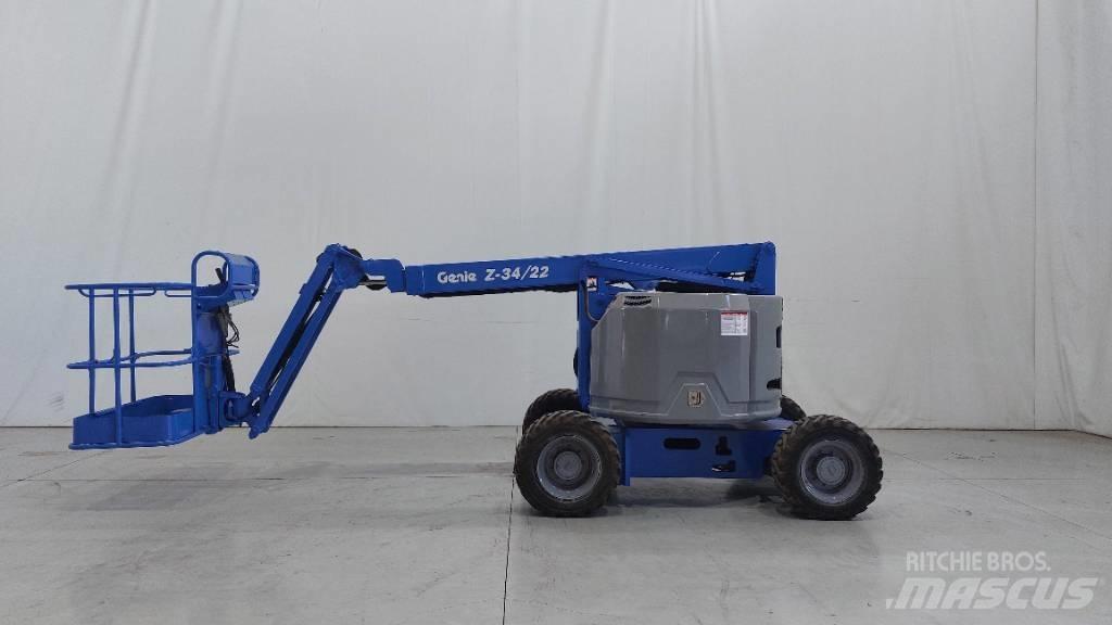 Genie Z 34/22 IC Körüklü personel platformları