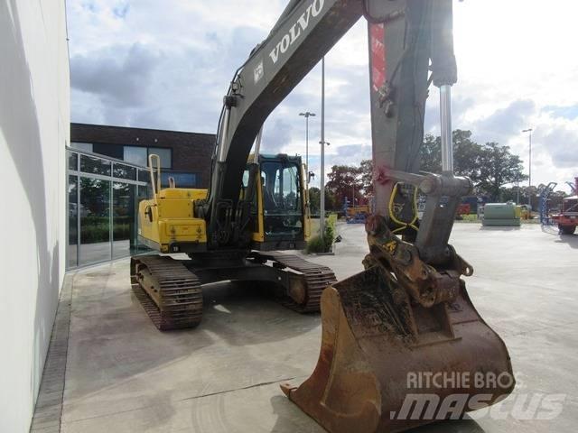 Volvo EC 210 B LC Paletli ekskavatörler