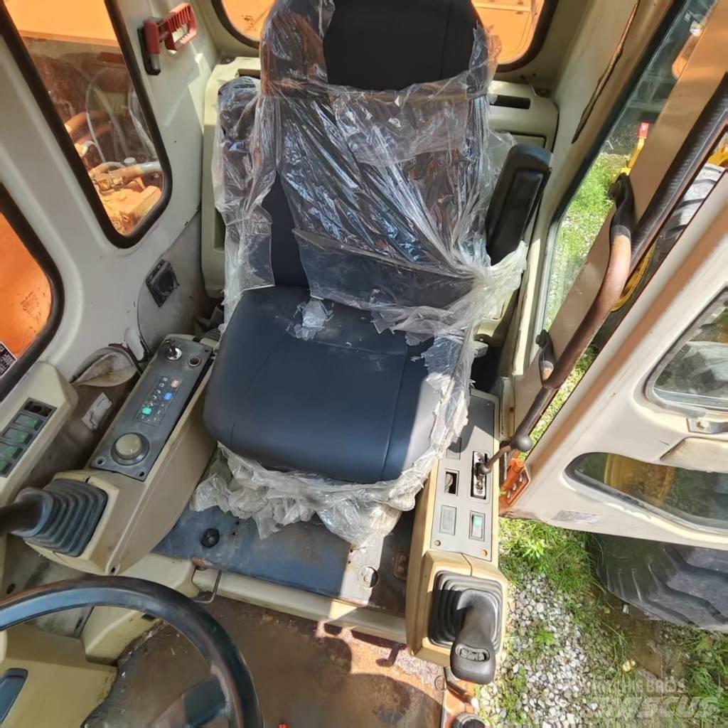 Doosan DH 210 W Lastik tekerli ekskavatörler