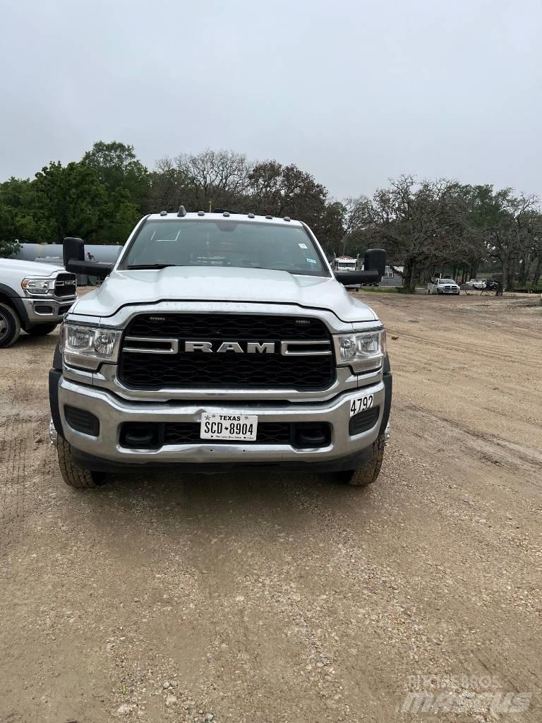 RAM 5500 Flatbed kamyonlar