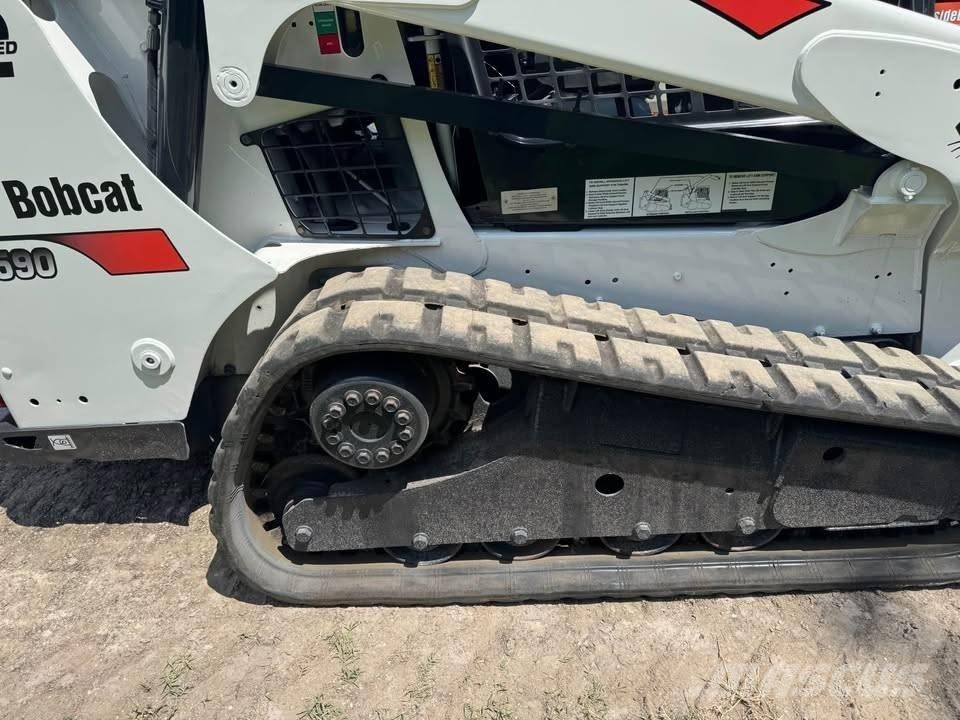 Bobcat T 590 Skid steer loderler