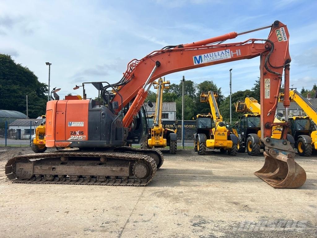Hitachi ZX225 USLC-6 Paletli ekskavatörler