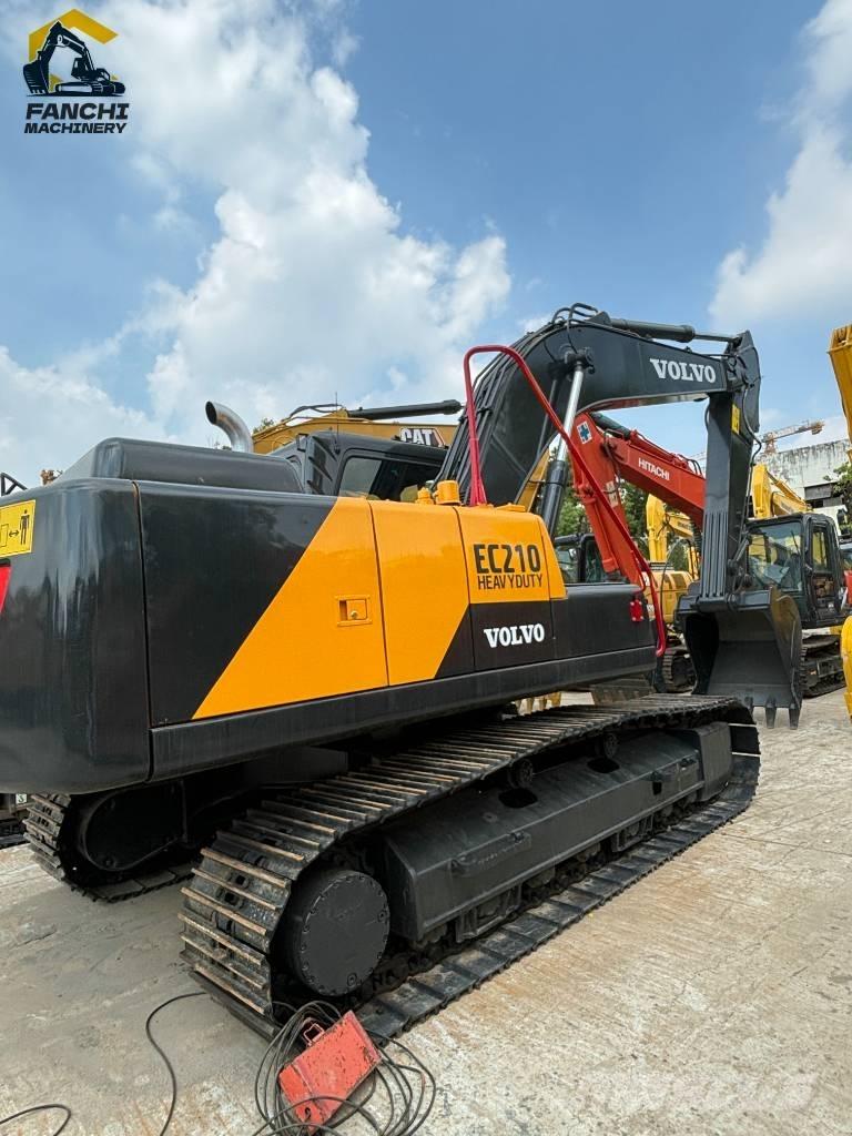 Volvo EC 210 Paletli ekskavatörler
