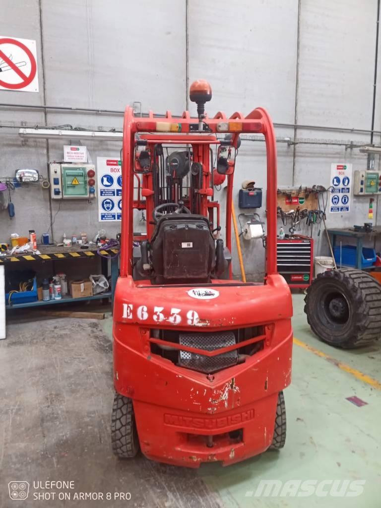 Mitsubishi FD 15 N Dizel forkliftler