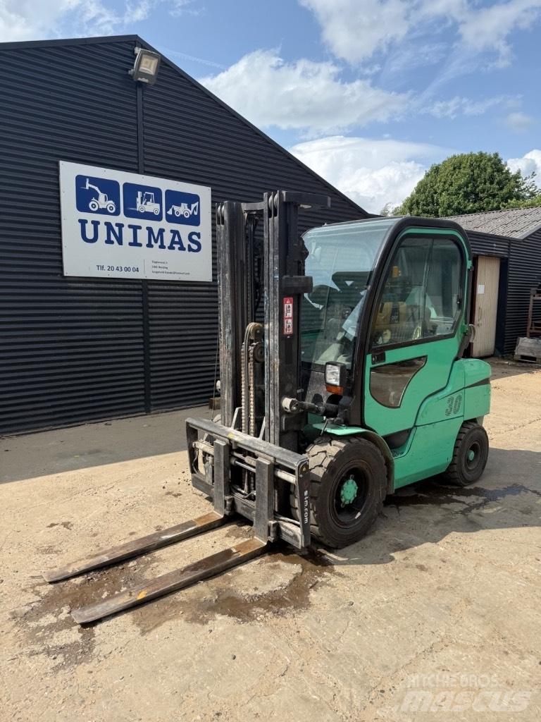 Mitsubishi FG 30 LPG'li forkliftler