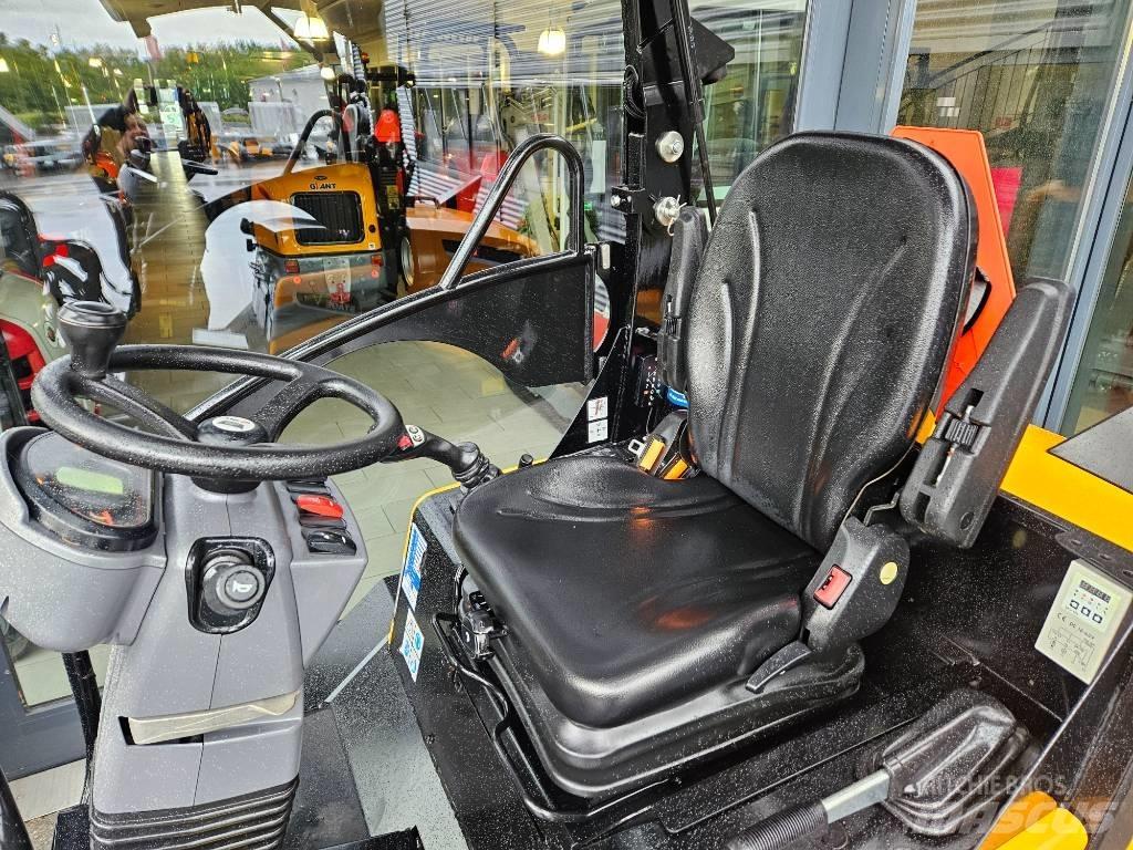 GiANT g2700hd + x-tra Mini yükleyiciler
