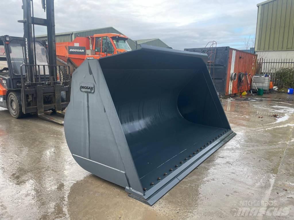 Doosan DL550 bucket Kovalar