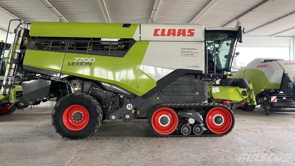 CLAAS LEXION 7700 TT Biçerdöverler