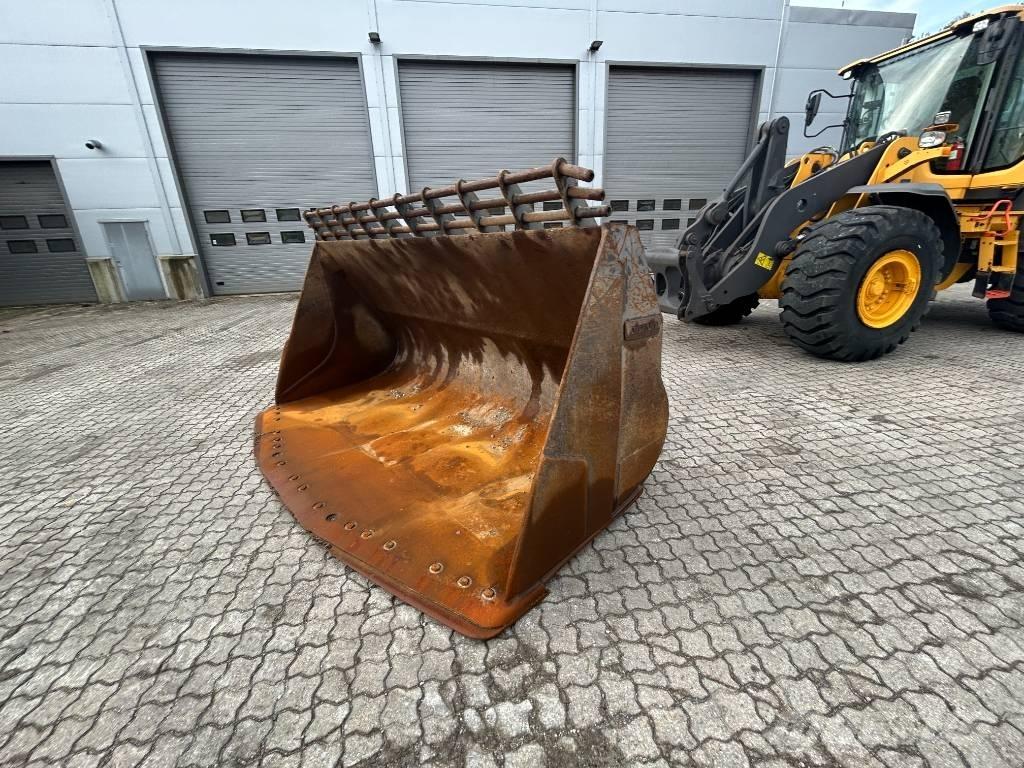 Volvo L110H Tekerlekli yükleyiciler