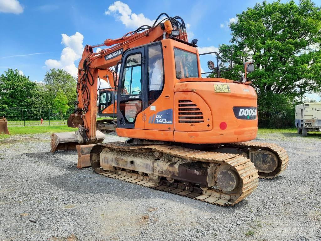 Doosan DX 140 LCR-3 Paletli ekskavatörler