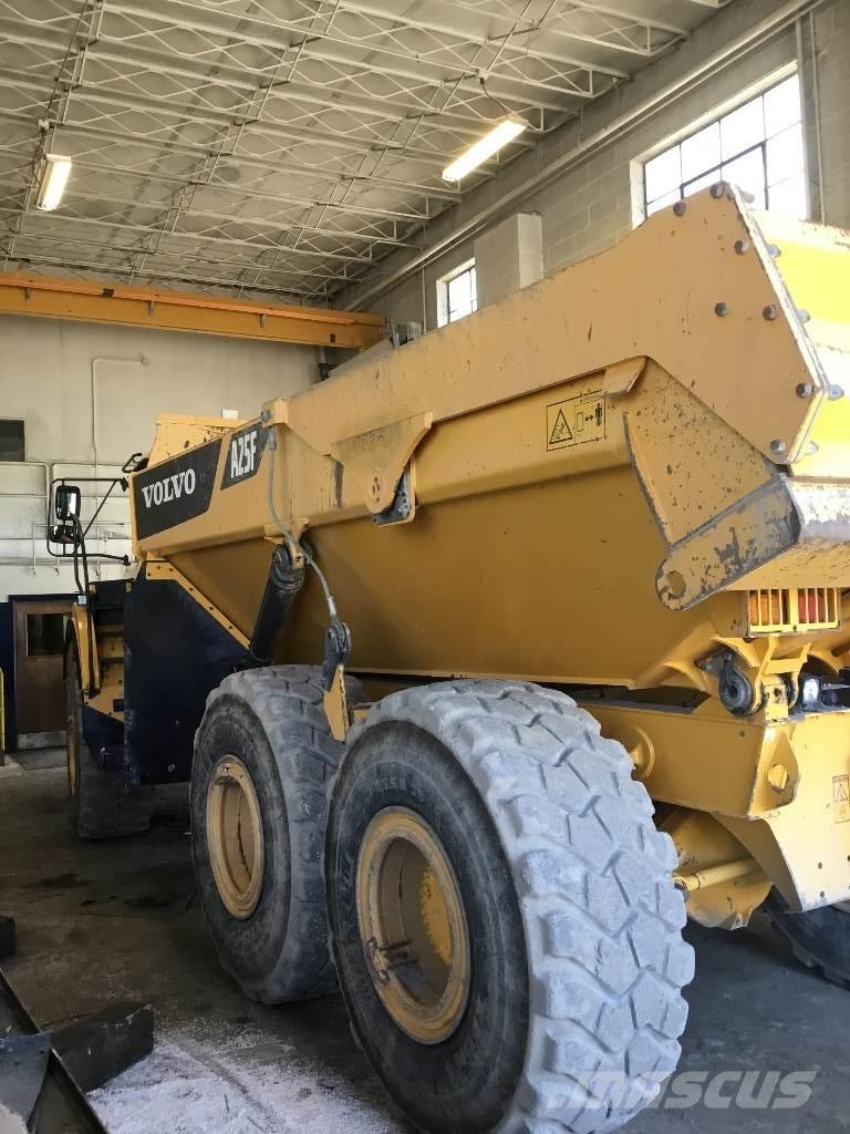 Volvo A 25 F Belden kirma kaya kamyonu