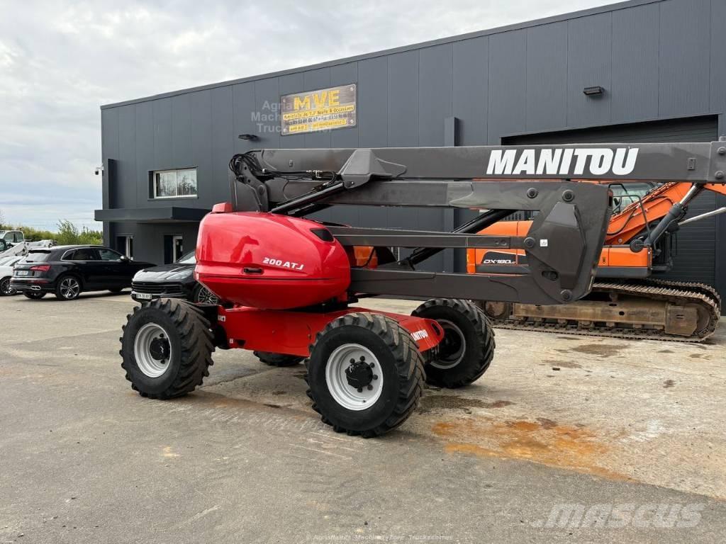 Manitou ATJ 200 Teleskopik personel platformları