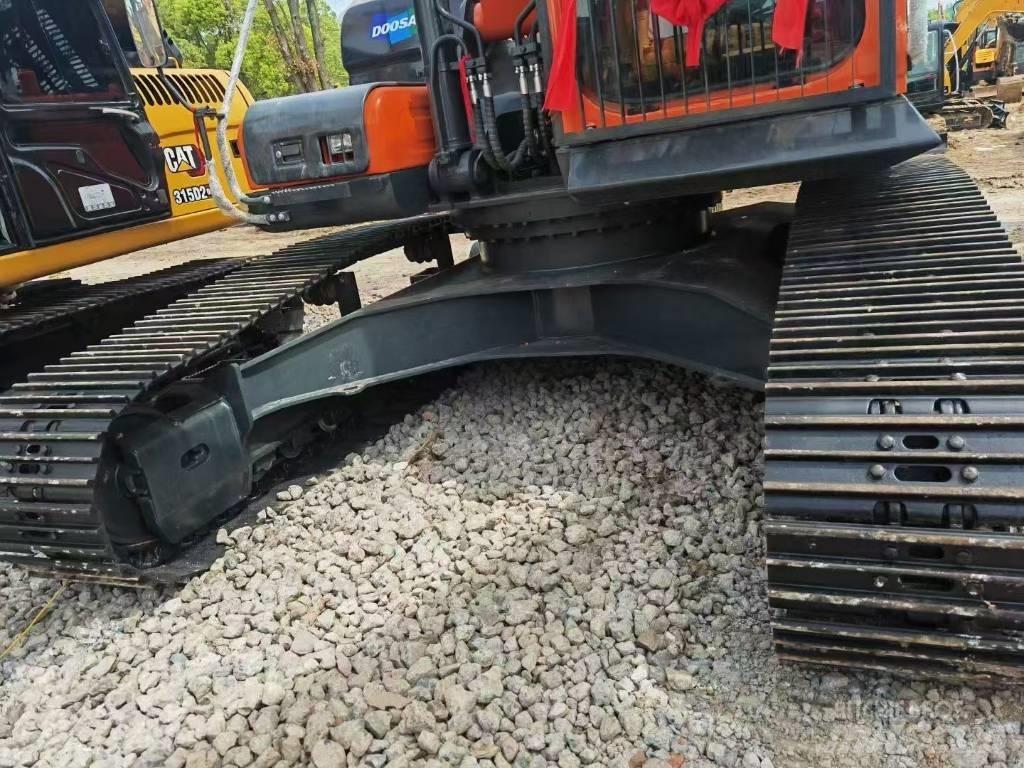 Doosan DX 300 LCA Paletli ekskavatörler