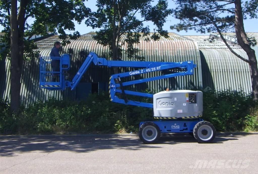 Genie Z45/25JRT Körüklü personel platformları