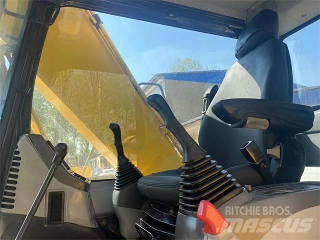Komatsu PC160-7 Paletli ekskavatörler