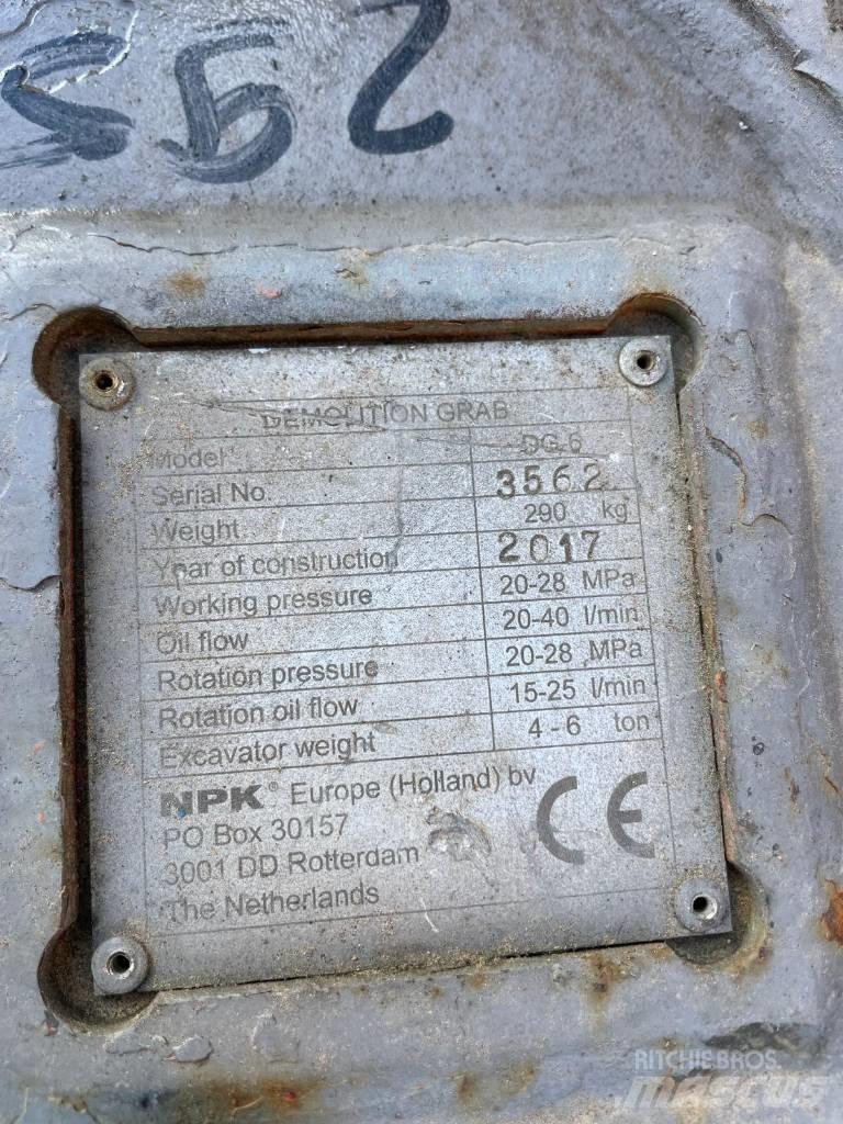 NPK DG-6 Mini ekskavatörler, 7 tona dek