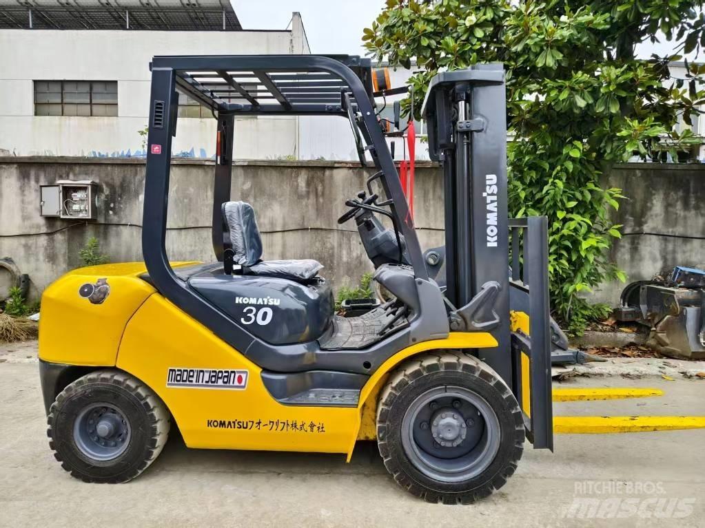 Komatsu FD 30 T-17 Dizel forkliftler