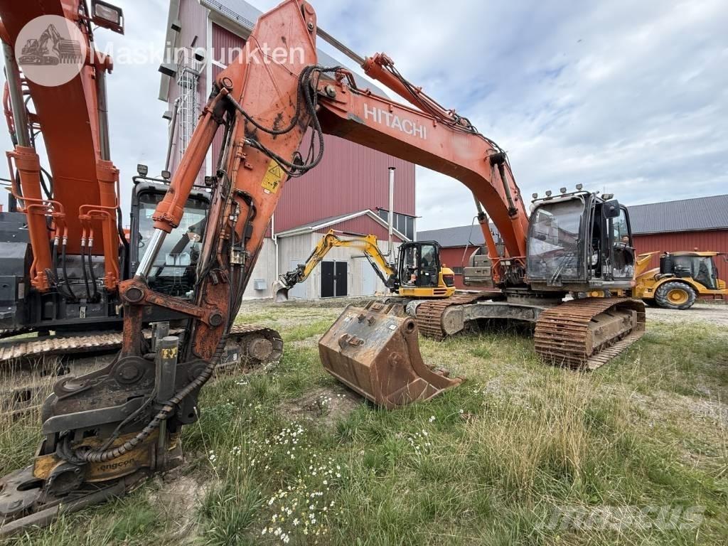 Hitachi ZX 300 LC-6 Paletli ekskavatörler