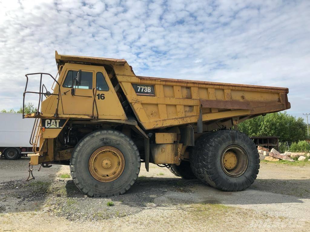 CAT 773 B Yol disi kaya kamyonu