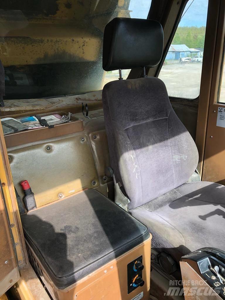 CAT 773 B Yol disi kaya kamyonu