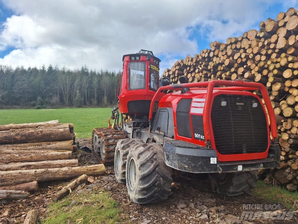 Komatsu 901 XC Biçerdöverler