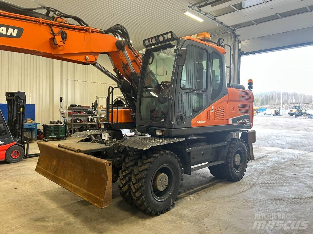 Doosan DX170W-5 Lastik tekerli ekskavatörler