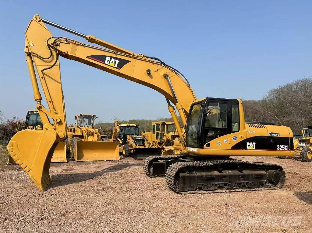 CAT 325CL Paletli ekskavatörler
