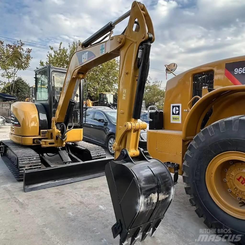 CAT 304 CR Paletli ekskavatörler