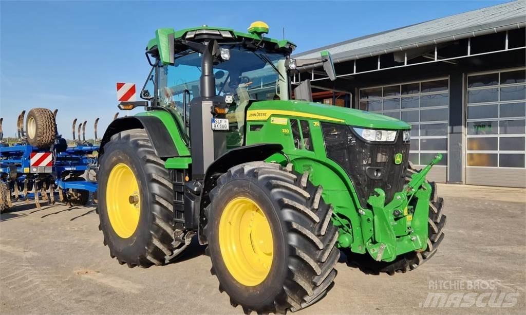 John Deere 7R 330 Traktörler