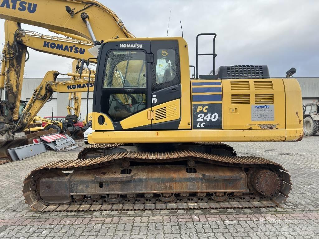 Komatsu PC 240 LC-11 Paletli ekskavatörler